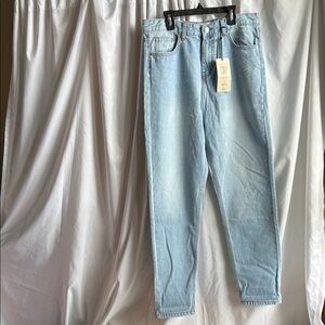 DTT Classic High Waisted Light Blue Mom Jeans